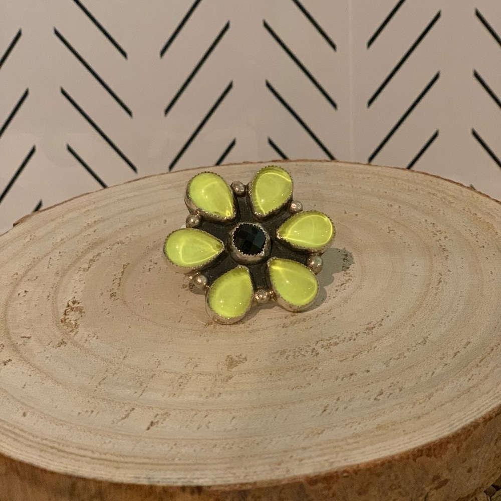 M&S Sterling Silver Neon Lime Flower Squash Blossom w Black Onyx Accent Ring.